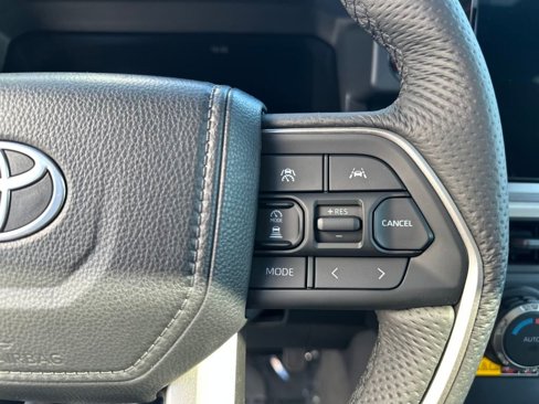 Certified 2024 Toyota Tacoma TRD Off-Road image 20