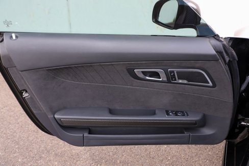 Used 2018 Mercedes-Benz AMG GT R image 43