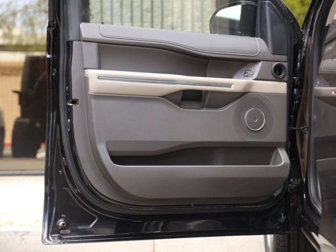 Used 2019 Ford Expedition Max XLT w/ Equipment Group 202A image 36