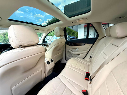 Used 2022 Mercedes-Benz GLC 300 image 28
