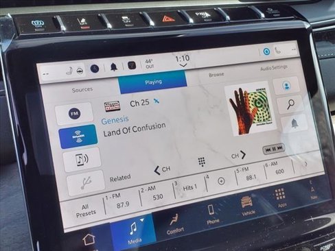 New 2024 Jeep Grand Cherokee Limited 4xe w/ Luxury Tech Group II image 15