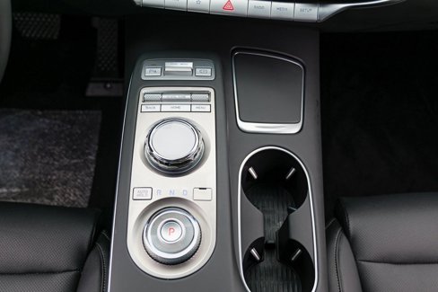 Used 2025 Genesis GV70 2.5T w/ Select Package image 48