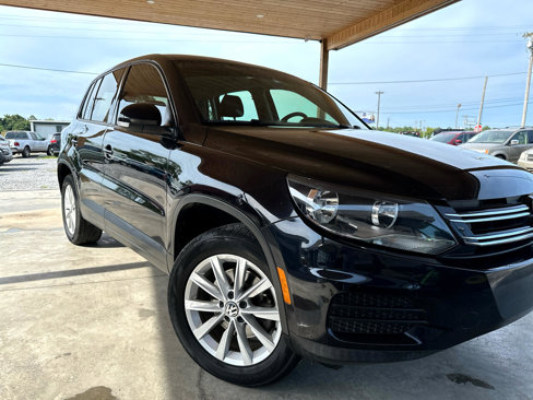 Used 2017 Volkswagen Tiguan S image 23