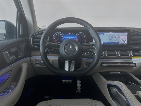 New 2026 Mercedes-Benz GLS 580 4MATIC image 23