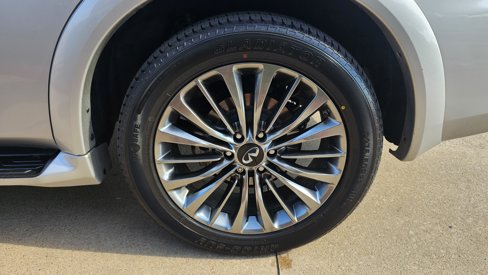 Used 2019 INFINITI QX80 Luxe image 15
