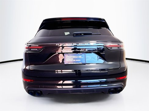 Certified 2023 Porsche Cayenne Turbo S image 10