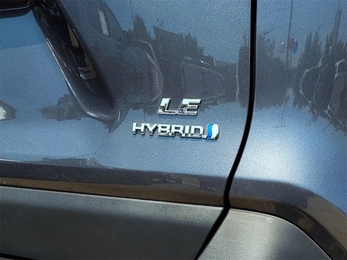 Used 2023 Toyota RAV4 LE image 9