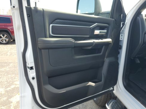 Used 2025 RAM 2500 Big Horn image 6