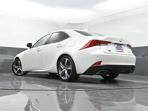 Used 2019 Lexus IS 300 image 29