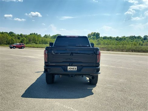 Used 2024 GMC Sierra 2500 AT4 w/ AT4 Premium Plus Package image 14