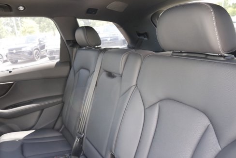 New 2025 Audi Q7 3.0T Prestige image 18