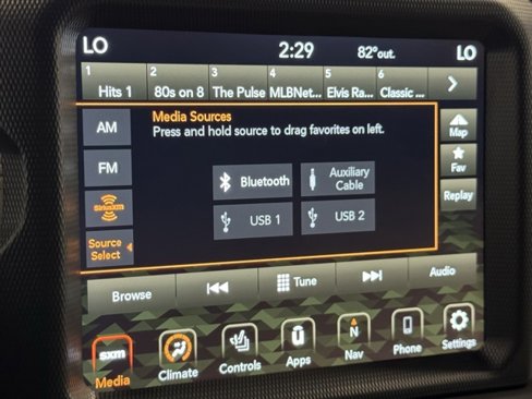Used 2022 Jeep Wrangler Unlimited Sahara image 19