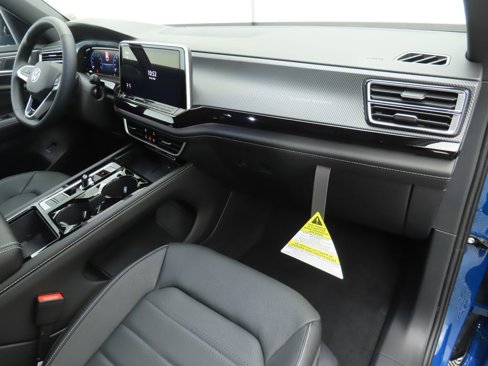 New 2026 Volkswagen Atlas Cross Sport SEL R-Line image 17