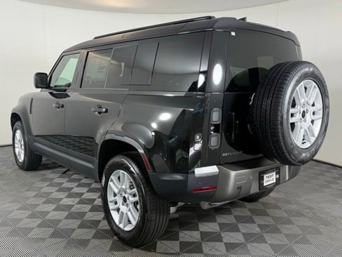 New 2026 Land Rover Defender 110 S image 4