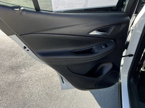 Used 2022 Buick Encore GX Preferred w/ Cold Weather Comfort Package image 21
