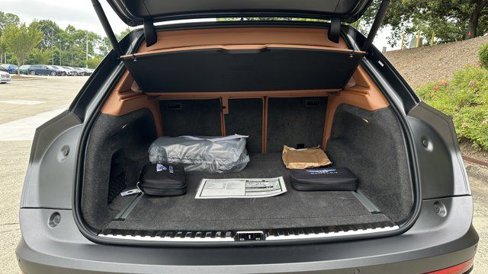 New 2025 Bentley Bentayga Plug-In Hybrid image 33
