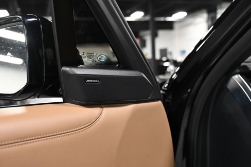 Used 2023 Land Rover Range Rover SE image 11