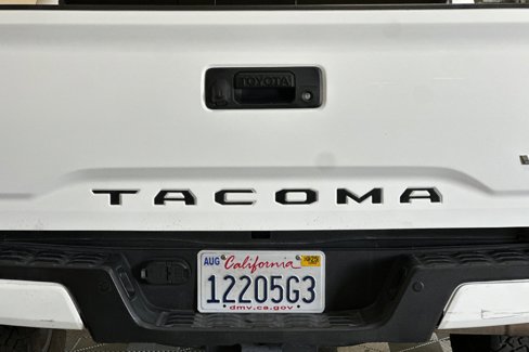 Used 2021 Toyota Tacoma TRD Off-Road image 43