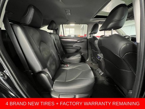 Used 2023 Toyota Highlander Limited image 19