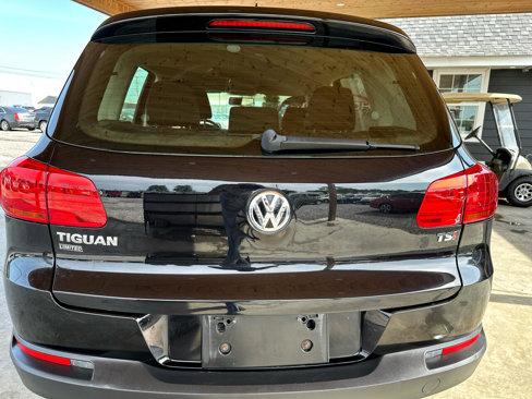 Used 2017 Volkswagen Tiguan S image 13