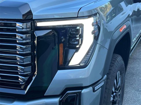 New 2026 GMC Sierra 2500 Denali Ultimate image 9
