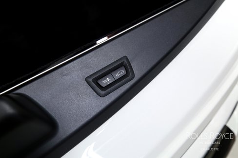 New 2025 Rolls-Royce Cullinan Black Badge image 26