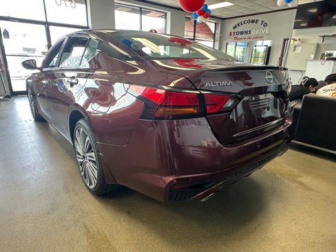 Used 2023 Nissan Altima 2.5 SL image 11