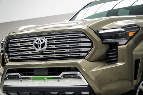 Used 2025 Toyota Tacoma Limited image 2