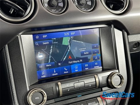Used 2022 Ford Mustang Shelby GT500 w/ Technology Package image 24