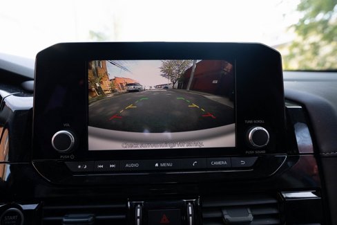 Used 2024 Nissan Pathfinder SV image 39