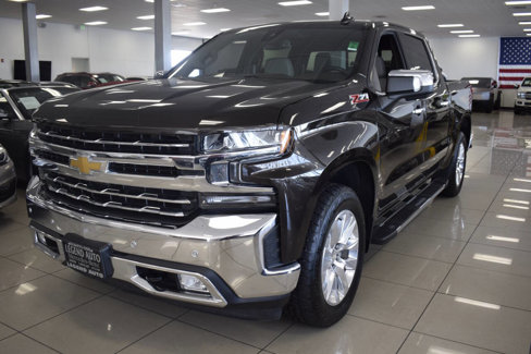 Used 2019 Chevrolet Silverado 1500 LTZ w/ LTZ Premium Package image 3
