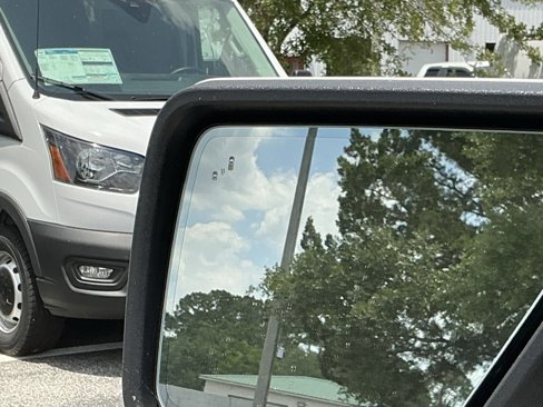 New 2025 Ford F150 Lightning Platinum image 24