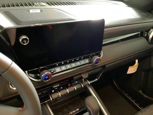 New 2026 Chevrolet Colorado Z71 w/ Technology Package image 23