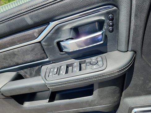 New 2025 RAM 3500 Laramie image 16