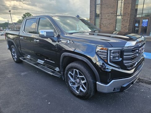 Certified 2024 GMC Sierra 1500 SLT w/ SLT Premium Package image 1