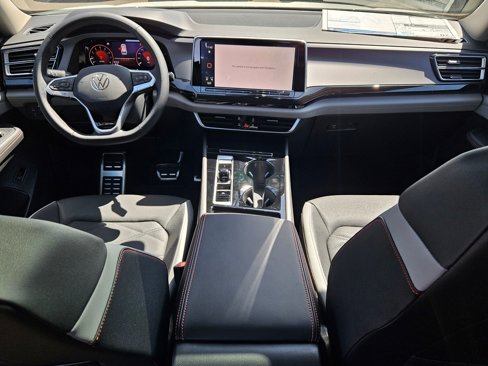 New 2025 Volkswagen Atlas Peak Edition SE image 22
