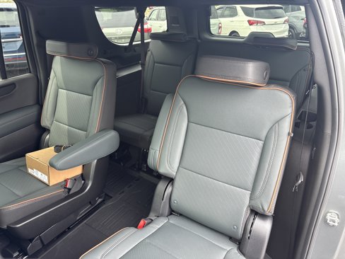 New 2026 GMC Yukon XL AT4 w/ AT4 Premium Plus Package image 12
