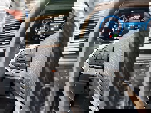 New 2026 Volkswagen Atlas SE image 17