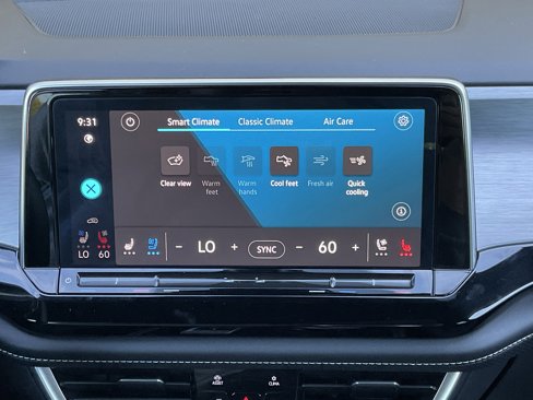 Used 2024 Volkswagen Atlas Cross Sport SE image 16