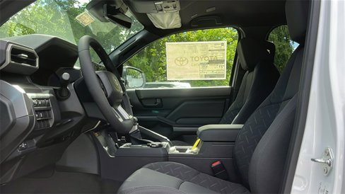 New 2025 Toyota Tacoma SR5 image 7