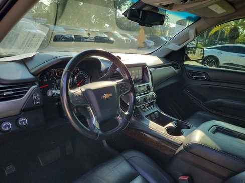 Used 2018 Chevrolet Suburban LT image 12