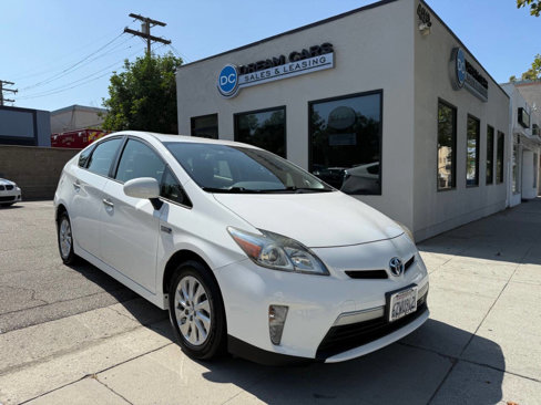 Used 2013 Toyota Prius Plug-In Hybrid image 2