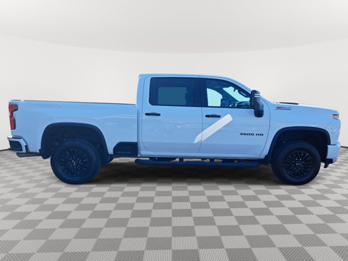Used 2022 Chevrolet Silverado 3500 LTZ w/ LTZ Plus Package image 5