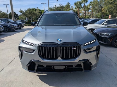 New 2026 BMW X7 M60i image 2