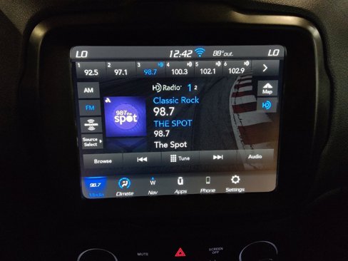 Used 2023 Jeep Renegade Latitude w/ Sun/Sound Group image 25