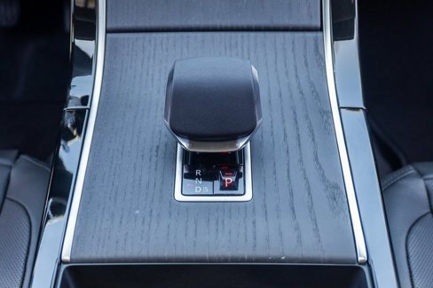 New 2026 Land Rover Range Rover Velar S image 18