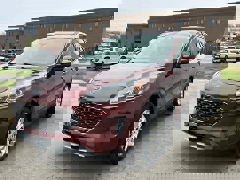 Certified 2021 Ford Escape SE w/ Cold Weather Package image 3