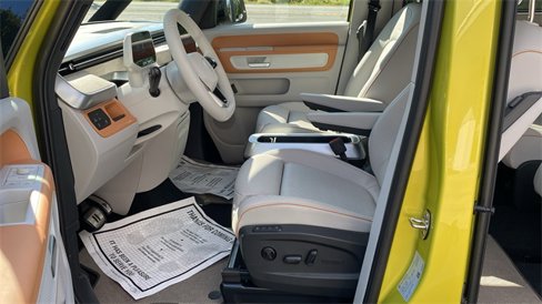 New 2025 Volkswagen ID. Buzz 1st Edition image 12