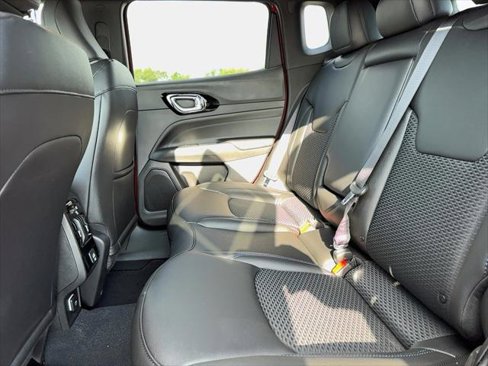 New 2025 Jeep Compass Latitude w/ Altitude Special Edition image 10