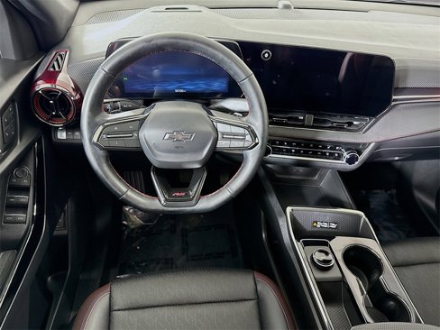 Used 2025 Chevrolet Equinox RS w/ Safety and Technology Package image 3